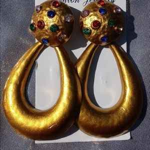 Gold fashion jewelry